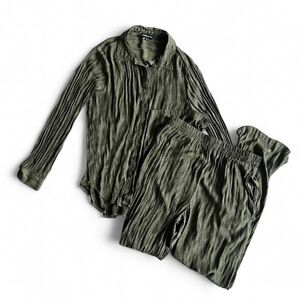 Boho chic green blouse and pants two piece set